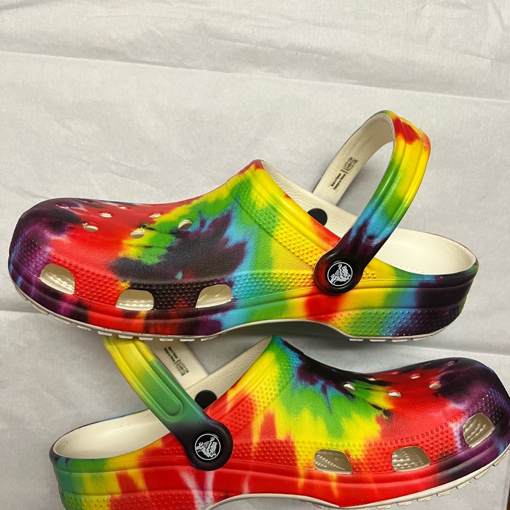 Crocs - Picture 3 of 5